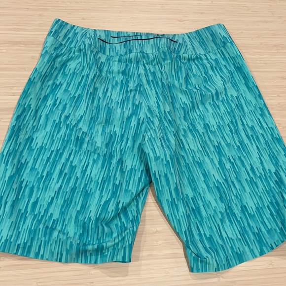 Lululemon Swim Trunk - Picture 4 of 6
